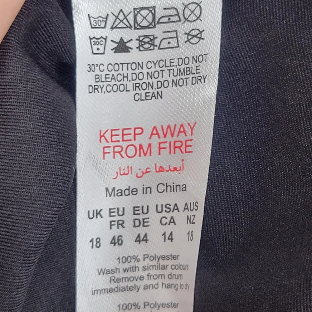 PrettyLittleThing Shape Black Buckle Detail Cargo Wide Leg Pants, Size 14 - Picture 12 of 16